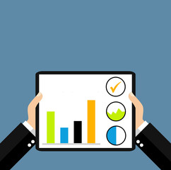 Geschäftszahlen oder Auswertung auf dem Tablett