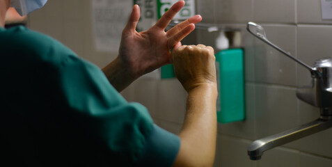 Hand washing. Hygiene of hands of surgery in the hospital
