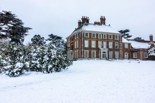 A manor house of the 1620s in Forty Hill in Enfield. Currently used as a Museum. 