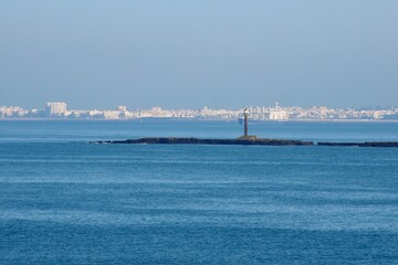 Fototapeta premium Faro en la Bahía de Cádiz, Andalucia
