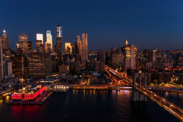 Fototapeta premium Aerial view of Downtown Manhattan at dawn
