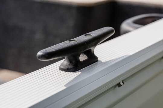 Ukraine black boat mooring cleat