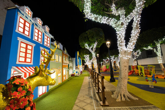 Decoraci&oacute;n de navidad en el municipio de G&aacute;ldar en la isla de Gran Canaria, Espa&ntilde;a