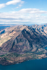 Roys Peak am Lake Wanaka in Neuseeland aus der Luft.