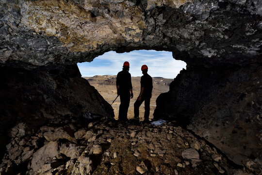 Meanwhile the other two members of the team were very keen on finding the most northern cave on Earth ever explored. Two expedition team members had set themselves that challenge, so they began search