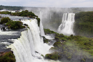 Fototapeta na wymiar Cataratas del Iguazú