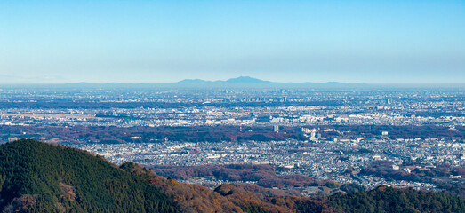 筑波山と街並みのパノラマ風景