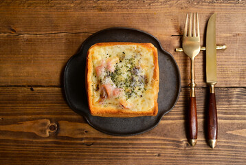 グラタントースト