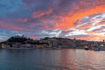 Obraz premium view of the old town and waterfront of Ancona at sunrise
