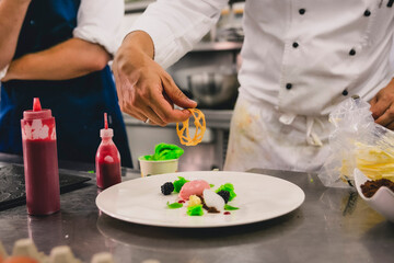 Ausbildung beim Chefkoch in der Küche