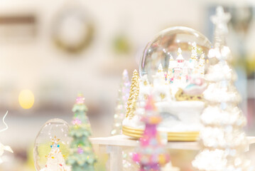 白いクリスマスイメージの置き物