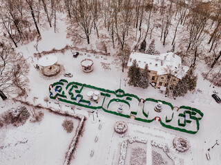 Łódzki park sfotografowany zimą z drona © rozentuzjazmowany
