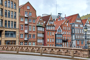 Hausfassaden an der Elbe in Hamburg