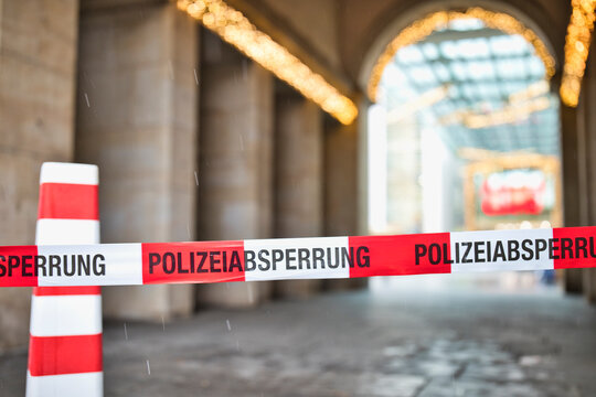 Dresden - Einkaufspassage - Polizeiabsperrung 2022