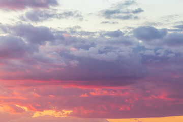 Obraz premium Pink cumulus clouds sunset sunrise