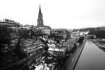 Das Münster und die Aare, Altstadt Bern, Schweiz