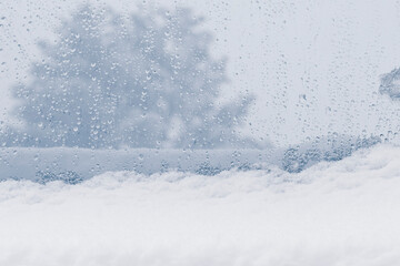 Obraz premium Window glass covered with snow