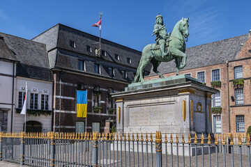 Jan Wellem equestrian monument (1711) in front of Dusseldorf Town Hall (Altes Rathaus) at the...