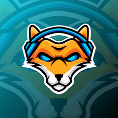 vector graphics illustration of a fox gamer in esport logo style. perfect for game team or product logo