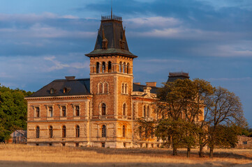 Fototapeta na wymiar Old abandoned mansion haunted like a horror movie castle palace villa in Hungary