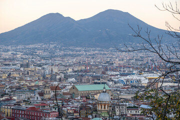 Fototapeta na wymiar Napoli ed il Vesuvio