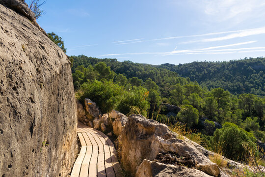 Pe&ntilde;a Cortada aqueduct route in Calles. Valencia Spain