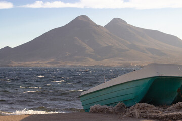 Barca de pescadores en la Isleta del Moro, Almería