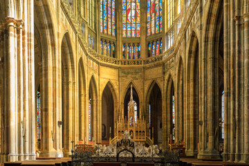 Obraz premium Stunning beauty of architecture. Gothic Catholic Cathedral of St. Vitus, Wenceslas and Vojtech in Prague Castle