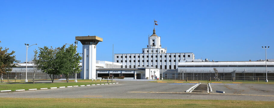 Georgia State Prison, now closed, was a maximum-security facility in Reidsville, Georgia , USA. 