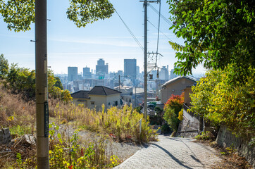 神戸市の異人館街と超高層ビル