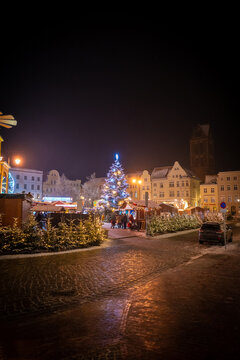 the small Christmas market in Wismar