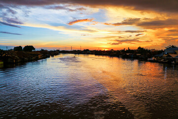 Fototapeta premium sunset over the river