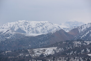 Fototapeta premium snow covered mountains