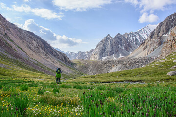 Trekking on the epic Heights of Alay route, Alay, Kyrgyzstan - obrazy, fototapety, plakaty