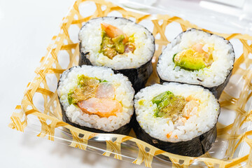 海老アボカド巻き