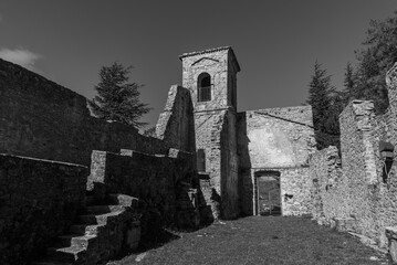 Castiglione di Carovilli. The Ammond church