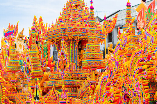 The Annual Orange parade festival or Chak Phra Festival which took place at Southern Thailand on autumn, it is a beautiful decorated boat contest according to Buddhist beliefs.thai pattern.