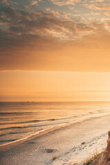 Obraz premium Baltic Sea - Sunset - golden hour - Poland - high quality - calm - peaceful - Rewal