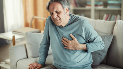 An elderly man with heart problems - 554717570