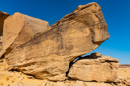 Saudi Arabia, Najran Province, Najran, Prehistoric petroglyphs and inscriptions of Bir Hima