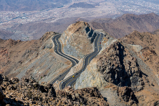 Saudi Arabia, Mecca, Taif, Aerial view of Al Hada Road