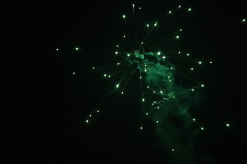 Feuerwerk grün