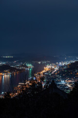 尾道市の夜景　浄土寺奥の院