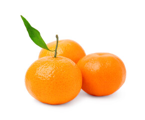 Fototapeta na wymiar Fresh ripe juicy tangerines with green leaf isolated on white