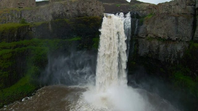 Wonderful Waterfall Aerial of Palouse Falls in Ultra Real 4K 60p