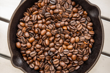 Fototapeta premium コーヒーの焙煎 Authentic coffee to enjoy outdoors
