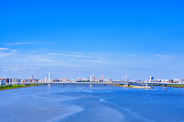 荒川河口橋 から見た 荒川 の 河口 と 清砂大橋 【 東京都 の 河川 の 風景 】