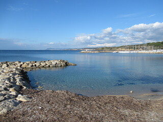 sea and rocks
