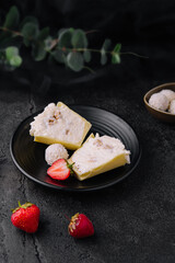 Chocolate cup Raffaello with strawberries
