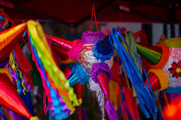 Piñatas de colores